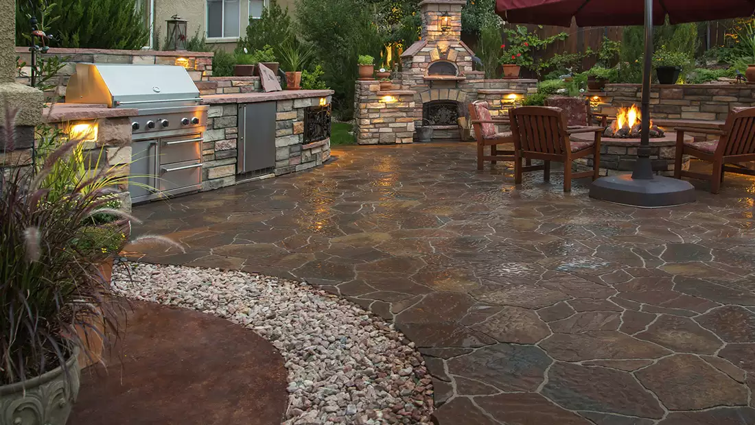 Exterior Staging image