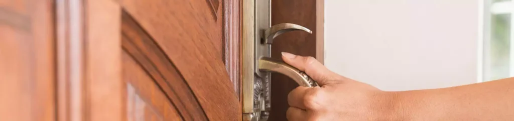 HOW TO CHOOSE HARDWARE FINISHES