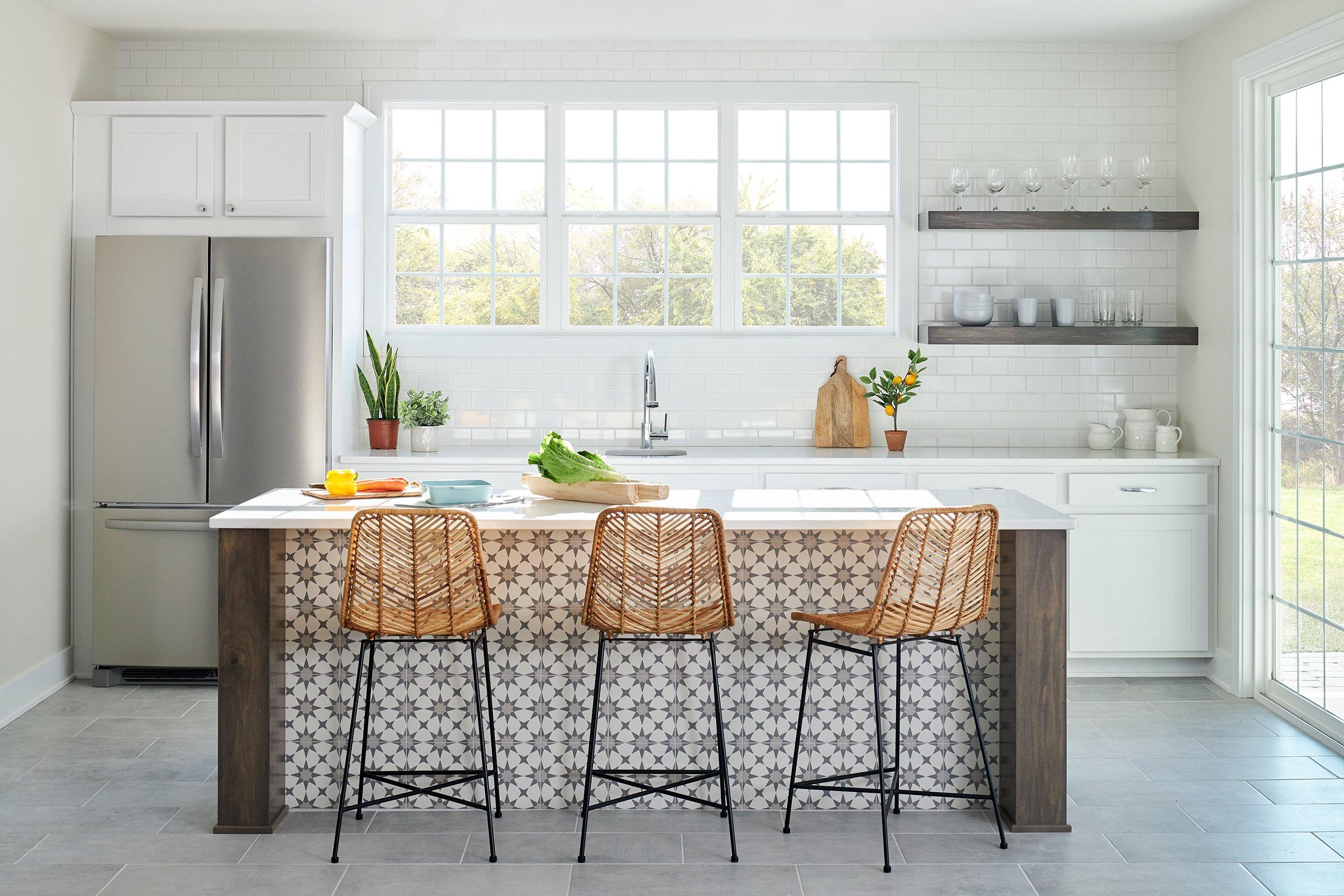 Encompass by Pella® Vinyl Single-Hung Windows
