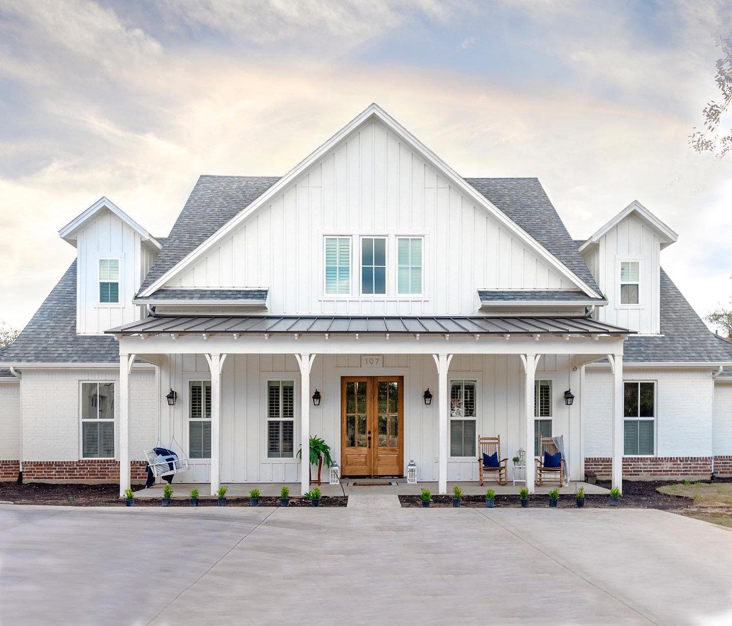 Hardie® Panel in Arctic White