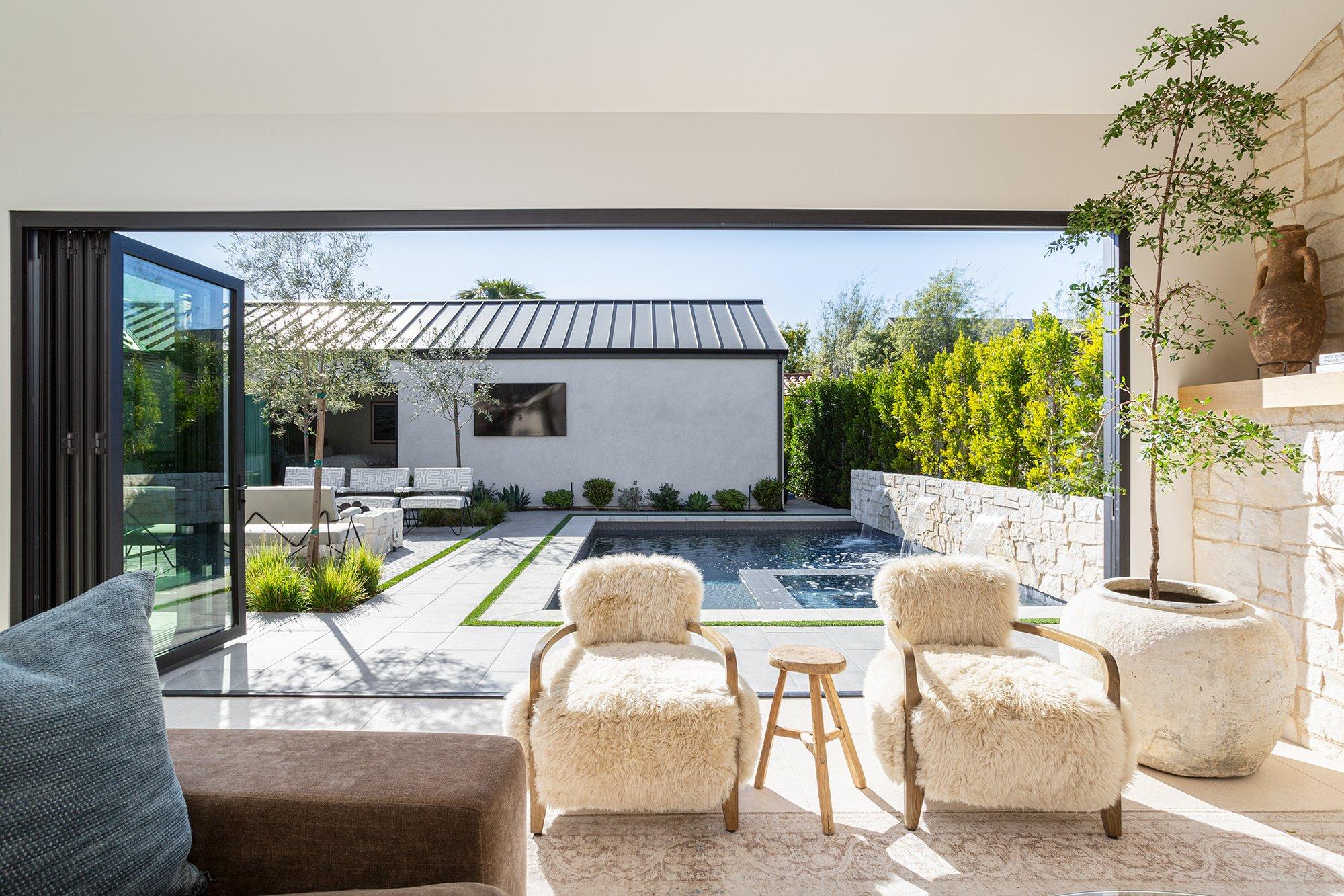 LaCantina Aluminum Folding Doors