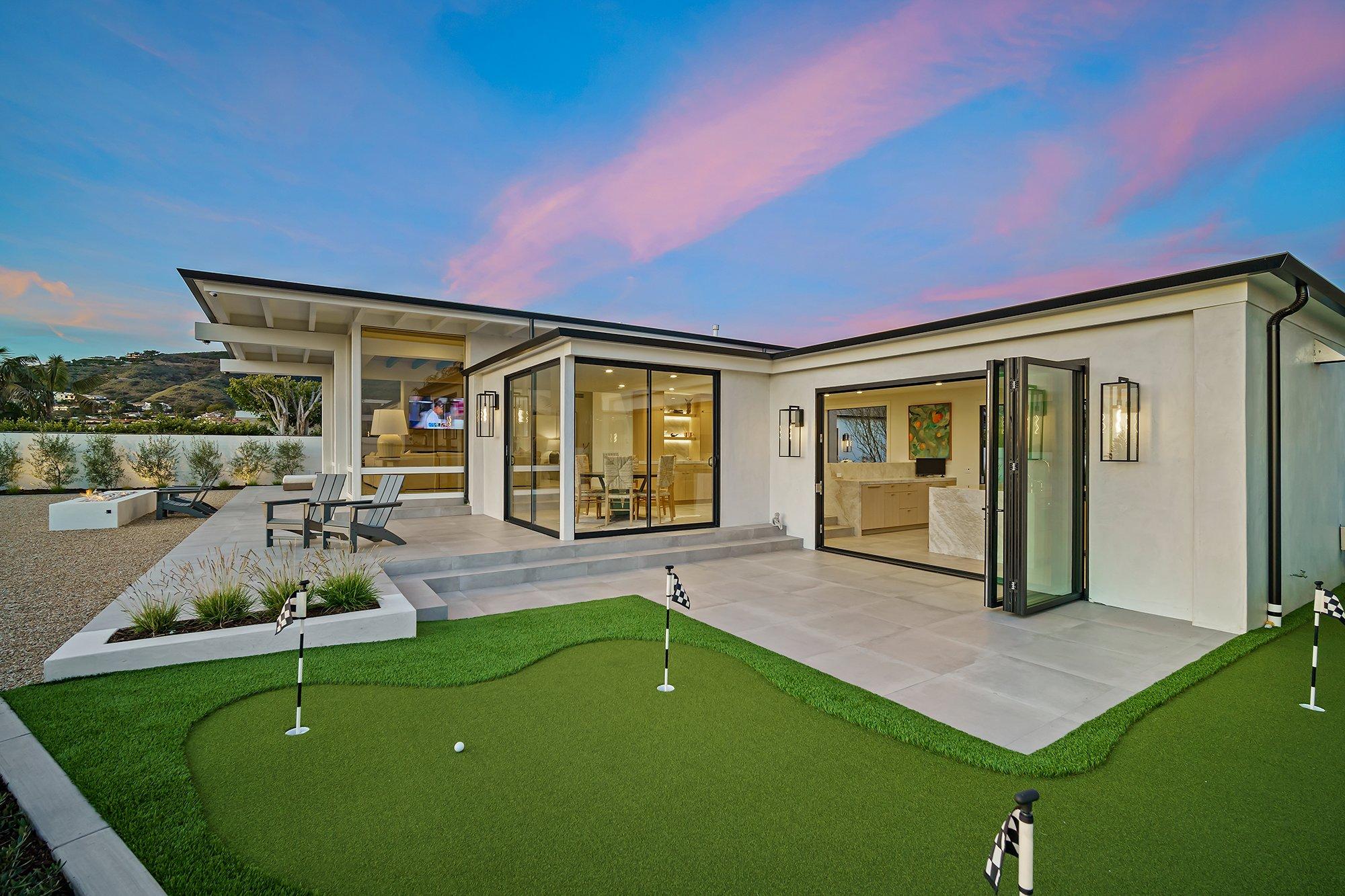 LaCantina V2 Folding Doors