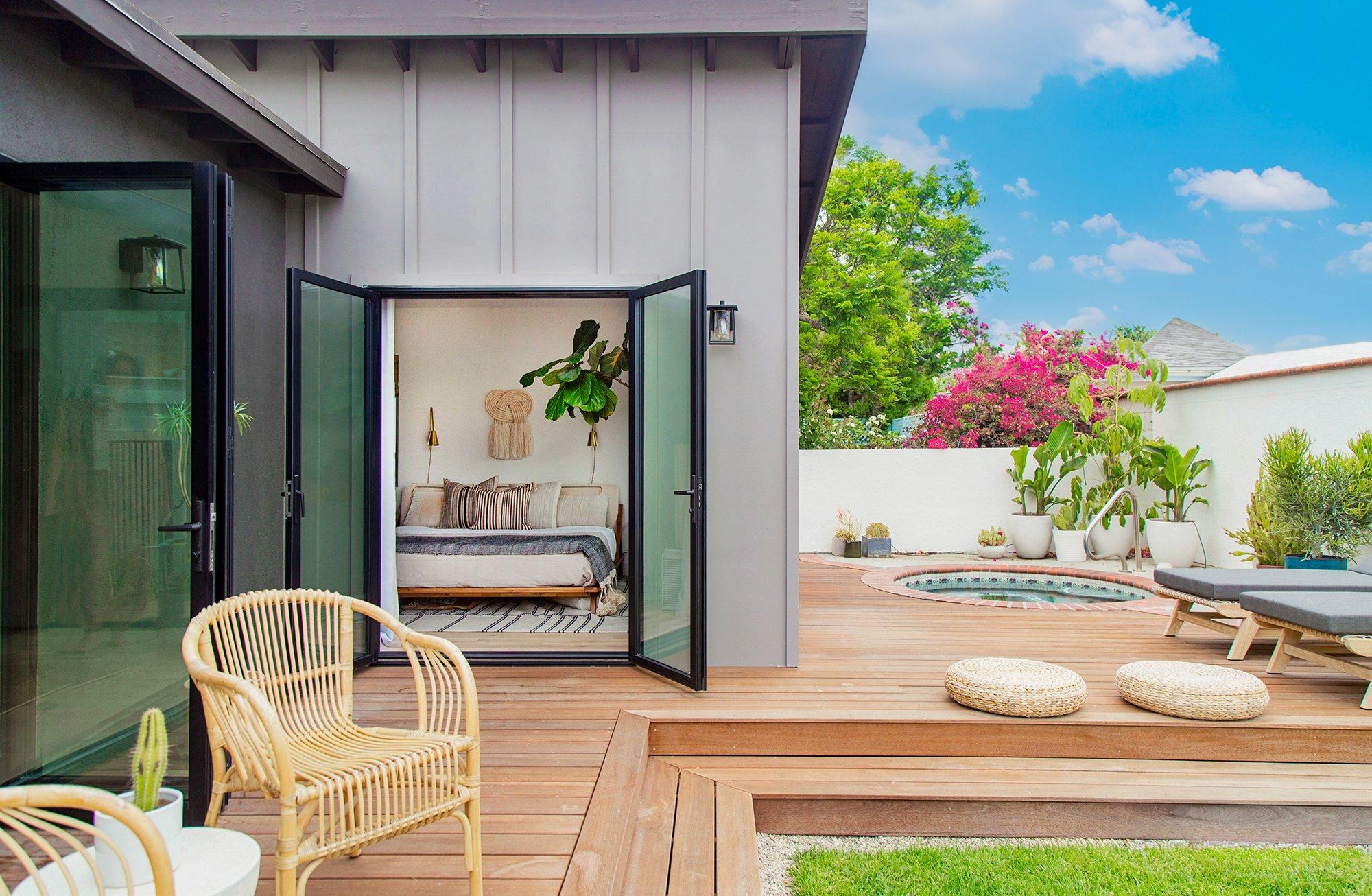LaCantina V2 Swing Door