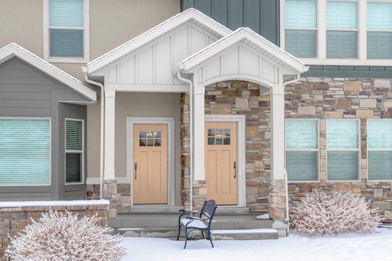 Therma-Tru® Fiber-Classic® Mahogany Door (FCM4816)